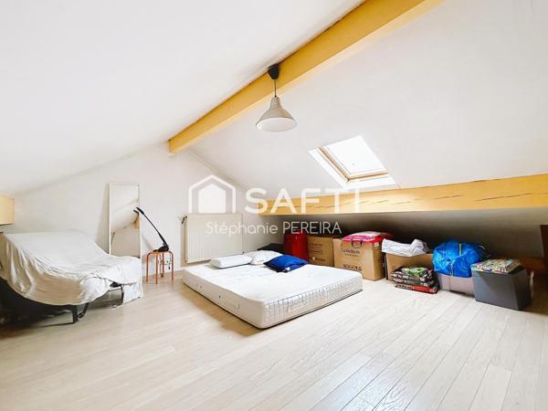 Belle meulière dans le Bourg de Montévrain