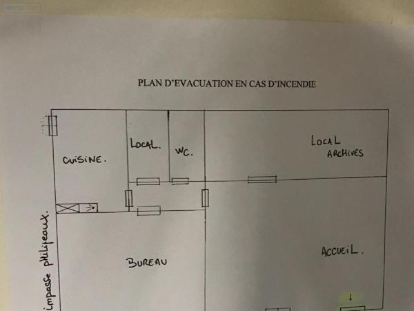 Bureaux à louer à Azay-le-Rideau dans l'Indre-et-Loire (37190), ref : 054/2669