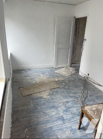 Une maison à usage d'habitation, située à REVIN (08500), 88 rue Galilée