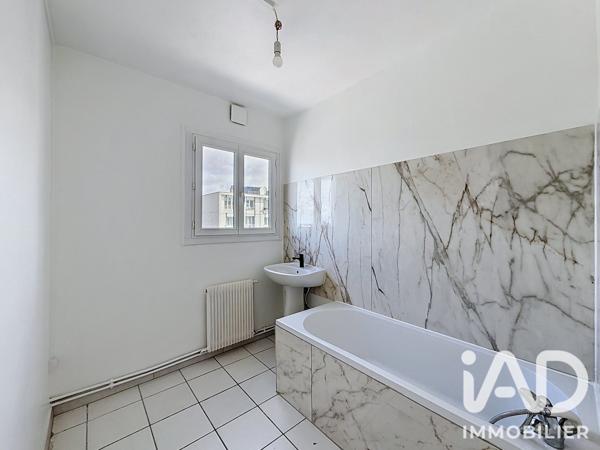 Appartement à vendre 4 pièces 62,5 m² Clichy-sous-Bois