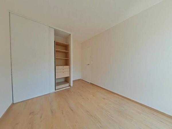 F4 AVEC TERRASSE SECTEUR SAINT GENEST LERPT