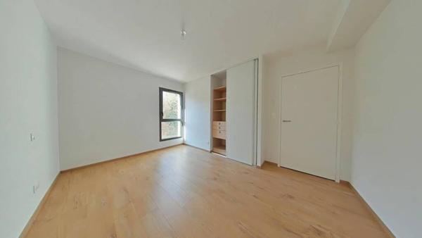 F4 AVEC TERRASSE SECTEUR SAINT GENEST LERPT