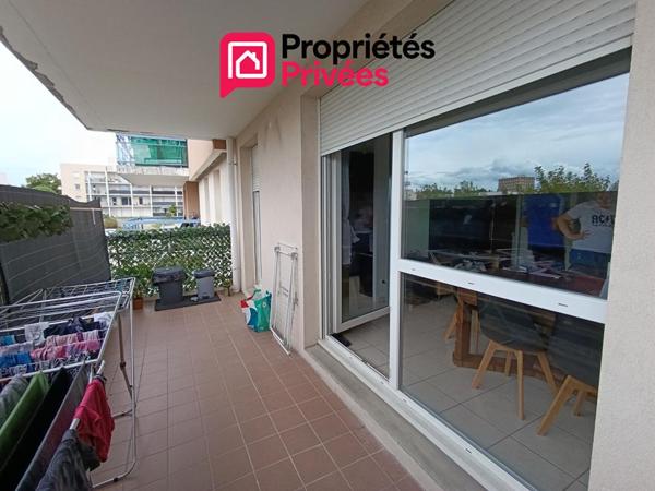 BESANCON Quartier Mallarmé - Appartement T 3 de 62 m2 environ, fonctionnel avec terrasse, cave et place stationnement couverte