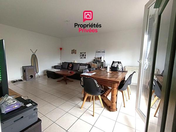 BESANCON Quartier Mallarmé - Appartement T 3 de 62 m2 environ, fonctionnel avec terrasse, cave et place stationnement couverte