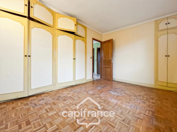 Maison, 5-6 pièces, au calme, dans une impasse, grand terrain de 721 m2, à Champigny-sur-Marne, limite Villers-sur-Marne