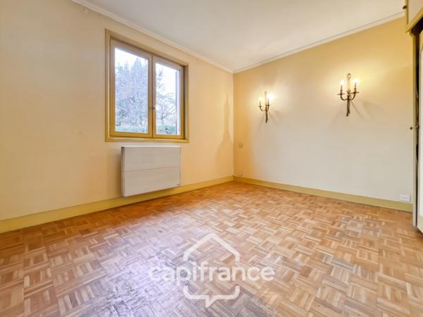 Maison, 5-6 pièces, au calme, dans une impasse, grand terrain de 721 m2, à Champigny-sur-Marne, limite Villers-sur-Marne