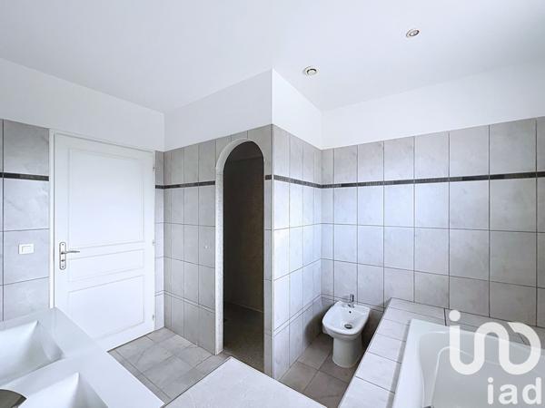 Maison à vendre 4 pièces 143 m² Istres