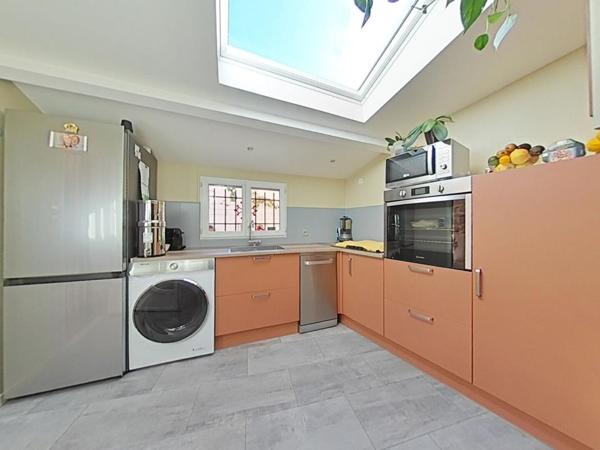 Maison Saint Nazaire D Aude 3 pièce(s) 70 m2 avec cour