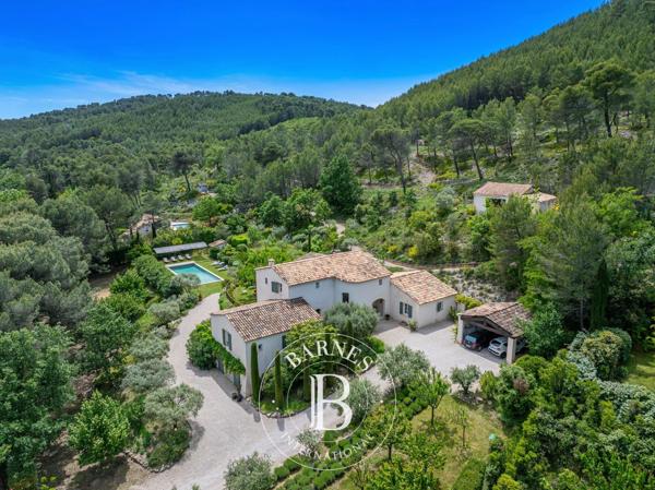 Aix-en-Provence, Maison 6 Chambres -  262 m² à vendre