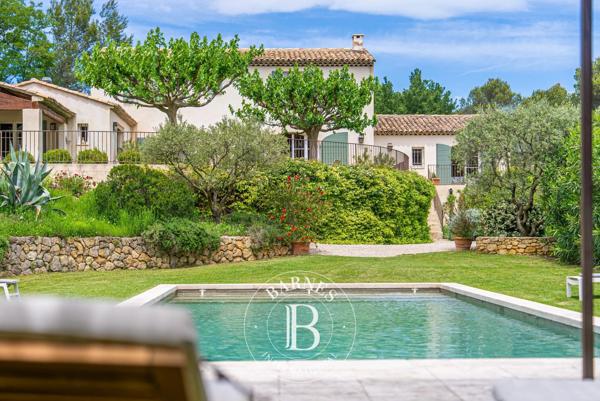 Aix-en-Provence, Maison 6 Chambres -  262 m² à vendre