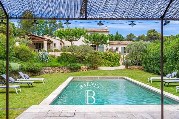 Aix-en-Provence, Maison 6 Chambres -  262 m² à vendre