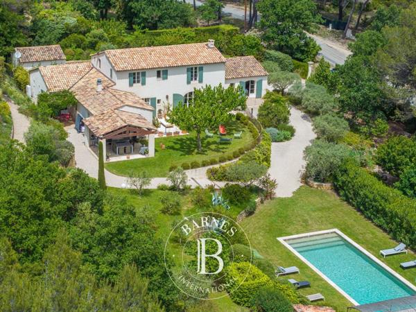 Aix-en-Provence, Maison 6 Chambres -  262 m² à vendre