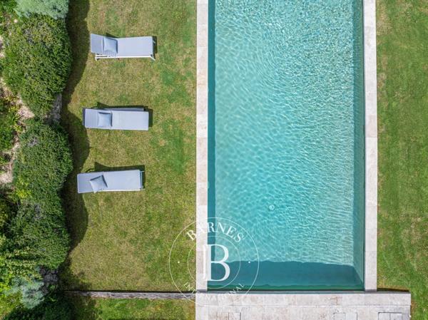 Aix-en-Provence, Maison 6 Chambres -  262 m² à vendre