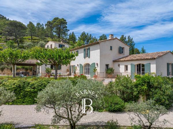 Aix-en-Provence, Maison 6 Chambres -  262 m² à vendre