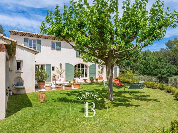 Aix-en-Provence, Maison 6 Chambres -  262 m² à vendre