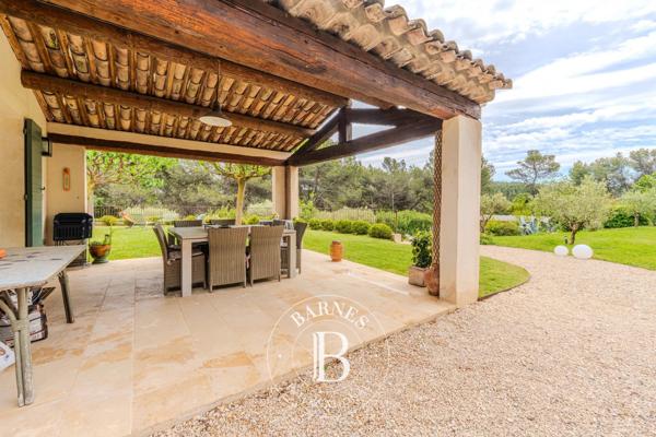 Aix-en-Provence, Maison 6 Chambres -  262 m² à vendre