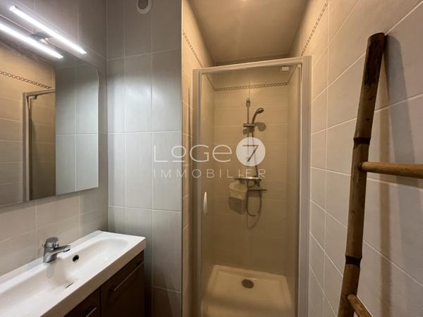 Maison 11 pièce(s) 5 chambre(s) 185 m²