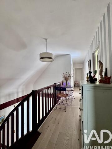 Maison à vendre 8 pièces 150 m² Monts