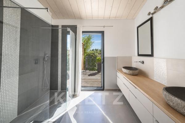 Aix-en-Provence – Luynes | Villa contemporaine d’architecte avec piscine