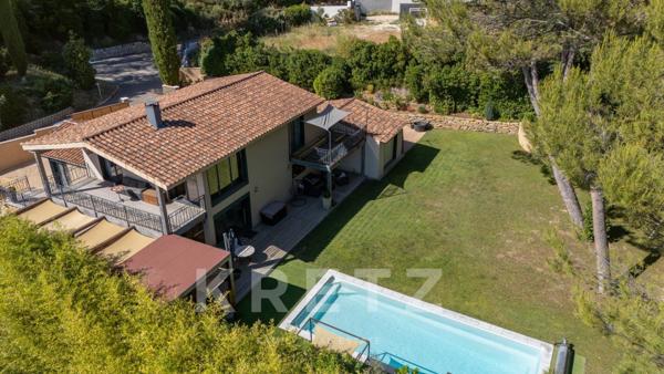 Aix-en-Provence – Luynes | Villa contemporaine d’architecte avec piscine