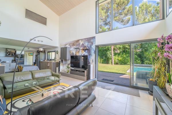 Aix-en-Provence – Luynes | Villa contemporaine d’architecte avec piscine