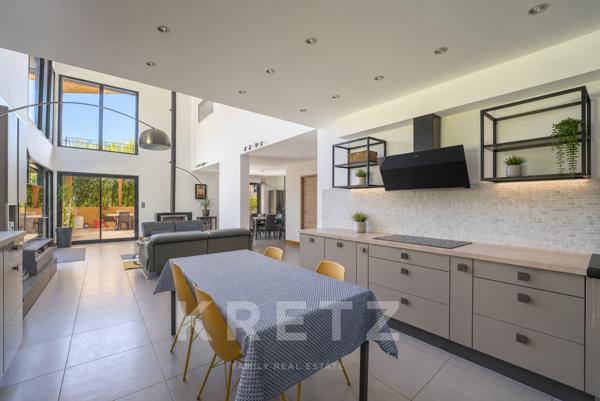 Aix-en-Provence – Luynes | Villa contemporaine d’architecte avec piscine