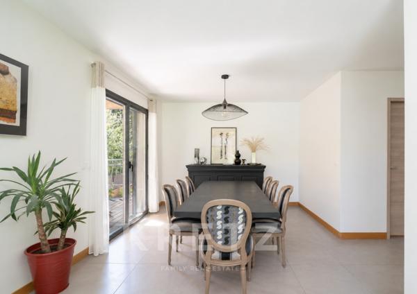 Aix-en-Provence – Luynes | Villa contemporaine d’architecte avec piscine