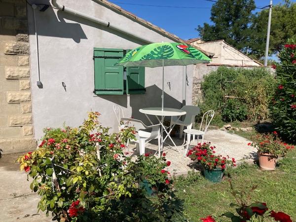 Maison Tarascon 2 pièce(s) 40 m2 proche école IFOA TOUT CONFORT