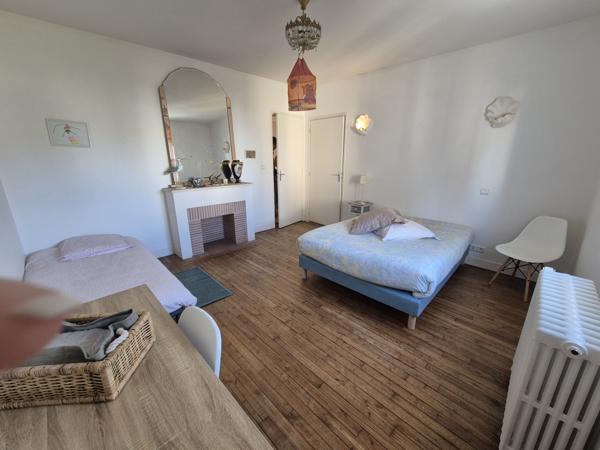 Maison 7 pièce(s) 6 chambre(s) 210 m²