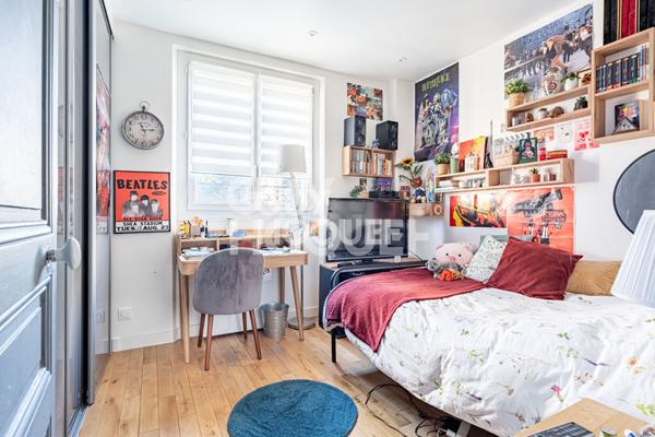 Appartement Asnieres Sur Seine 5 pièce(s) 132.5 m2