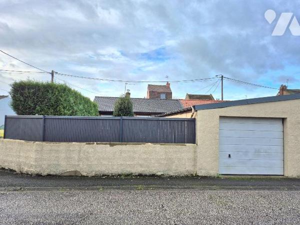 Charmant Plain Pied à seulement 2 minutes de la grand place de BAILLEUL 

Idéalement situé, i...