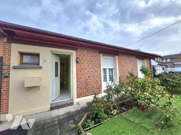 Charmant Plain Pied à seulement 2 minutes de la grand place de BAILLEUL 

Idéalement situé, i...