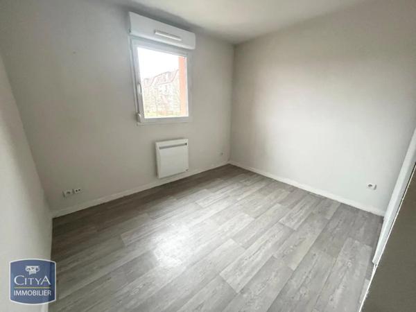 Appartement à louer 2 pièces 55.6m²