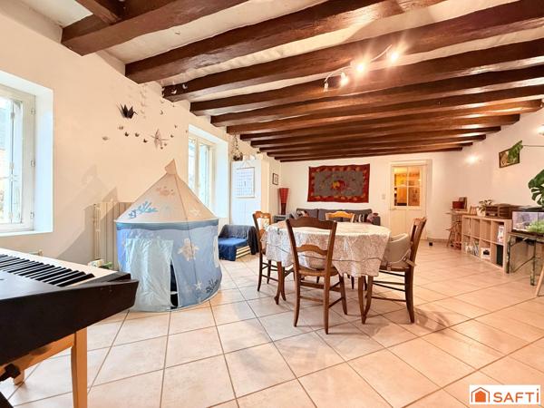 Maison en deux logements proche des bords de Loire