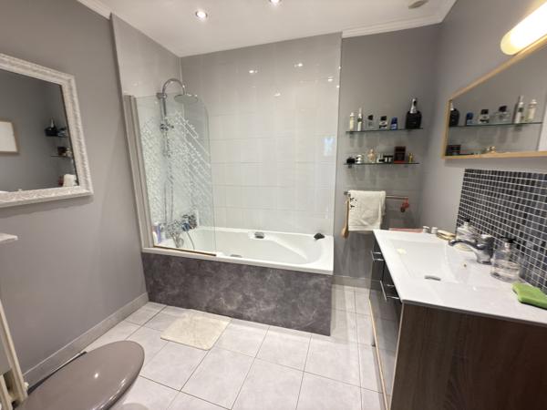 Beaumont-de-Lomagne (82500) Maison de Maître avec un potentiel exceptionnel