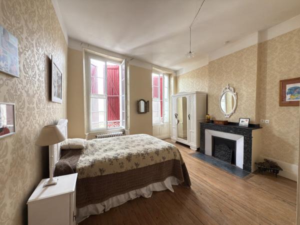 Beaumont-de-Lomagne (82500) Maison de Maître avec un potentiel exceptionnel