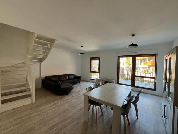 A LOUER : T5 à LILLE • LILLE SUD • 1 890 € CC • Réf. 68042929642
