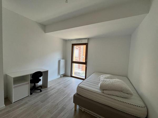 A LOUER : T5 à LILLE • LILLE SUD • 1 890 € CC • Réf. 68042929642
