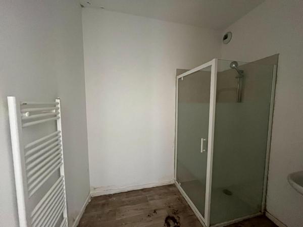 A LOUER : T5 à LILLE • LILLE SUD • 1 890 € CC • Réf. 68042929642