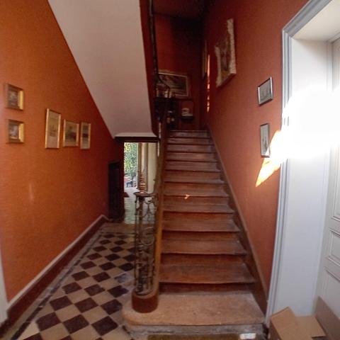 BELLE MAISON DE VILLE A RESTAURER EN HYPERCENTRE