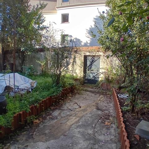 BELLE MAISON DE VILLE A RESTAURER EN HYPERCENTRE