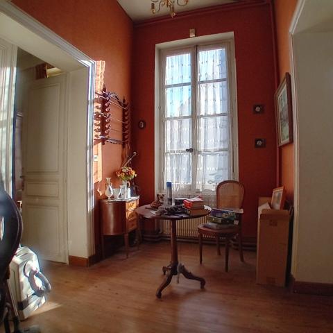 BELLE MAISON DE VILLE A RESTAURER EN HYPERCENTRE