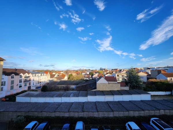 Montesson Village - 3 Pièces - Grand Balcon