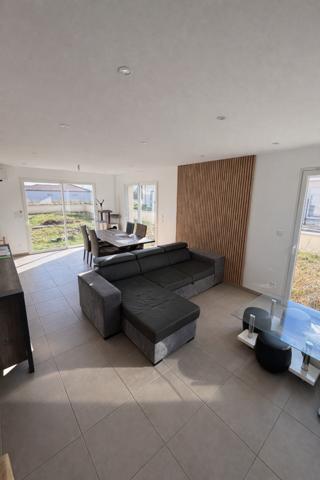 Saint-Didier-de-Formans (01600) Maison neuve 4 chambres sur 330m2