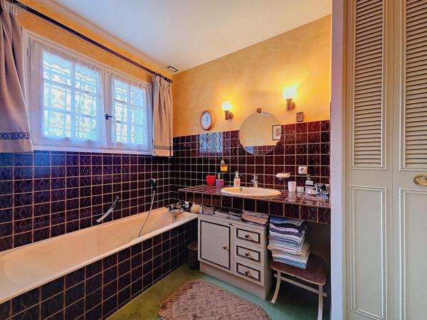 Maison individuelle à vendre à Condes en Haute-Marne (52000), ref : VM1100-52001