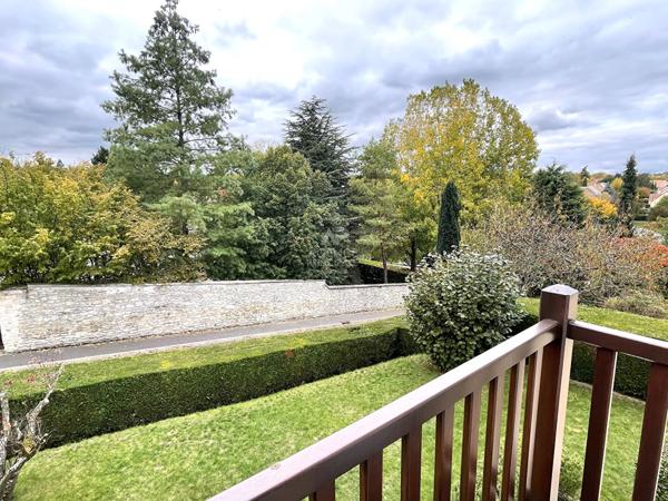 Maison Saint Germain En Laye 7 pièce(s) 130 m2 €849 000 ** - Référence 17185