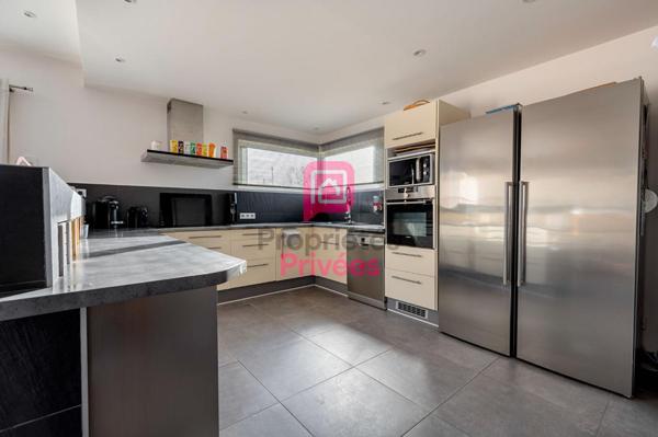 Maison familiale 175 m² - Piscine chauffée - Garage double - Saint-Loubès