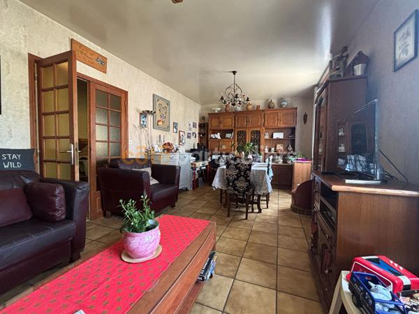 Vente
                Maison117 m² - 6 Pièces -
                    LA TREMBLADE (17390)