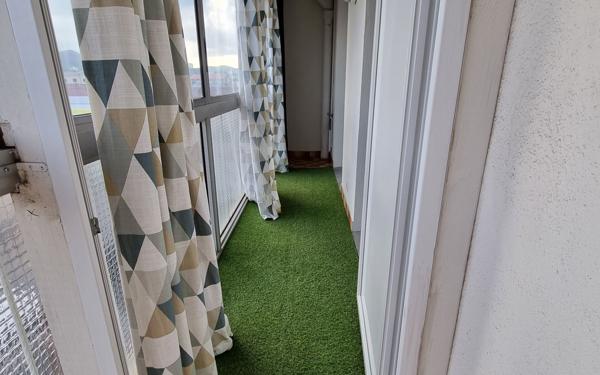 Appartement à vendre    3 pièces • 60,01 m2 Marseille 10