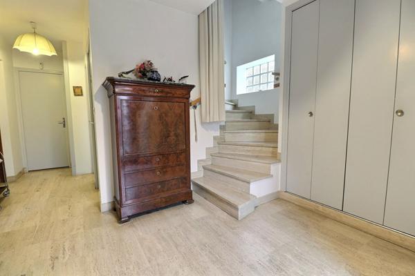 Maison individuelle 7 pièces, jardin, sous-sol Maisons-Laffitte Centre !